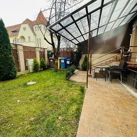 Dovolenkovy Dom V Centre Piestan Holiday home Piest'any